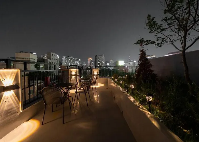 Dawn House Affittacamere 4*
